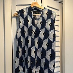 Geometric Patterned Sleeveless Blouse